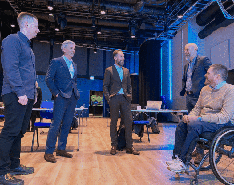 Bilde av Thomas Pettersen CEO, Espen Kåsin, Jørgen Bratting, Lillann Solberg, Kenneth Juul Wannebo og Johannes Rotmo Valle i Embriq